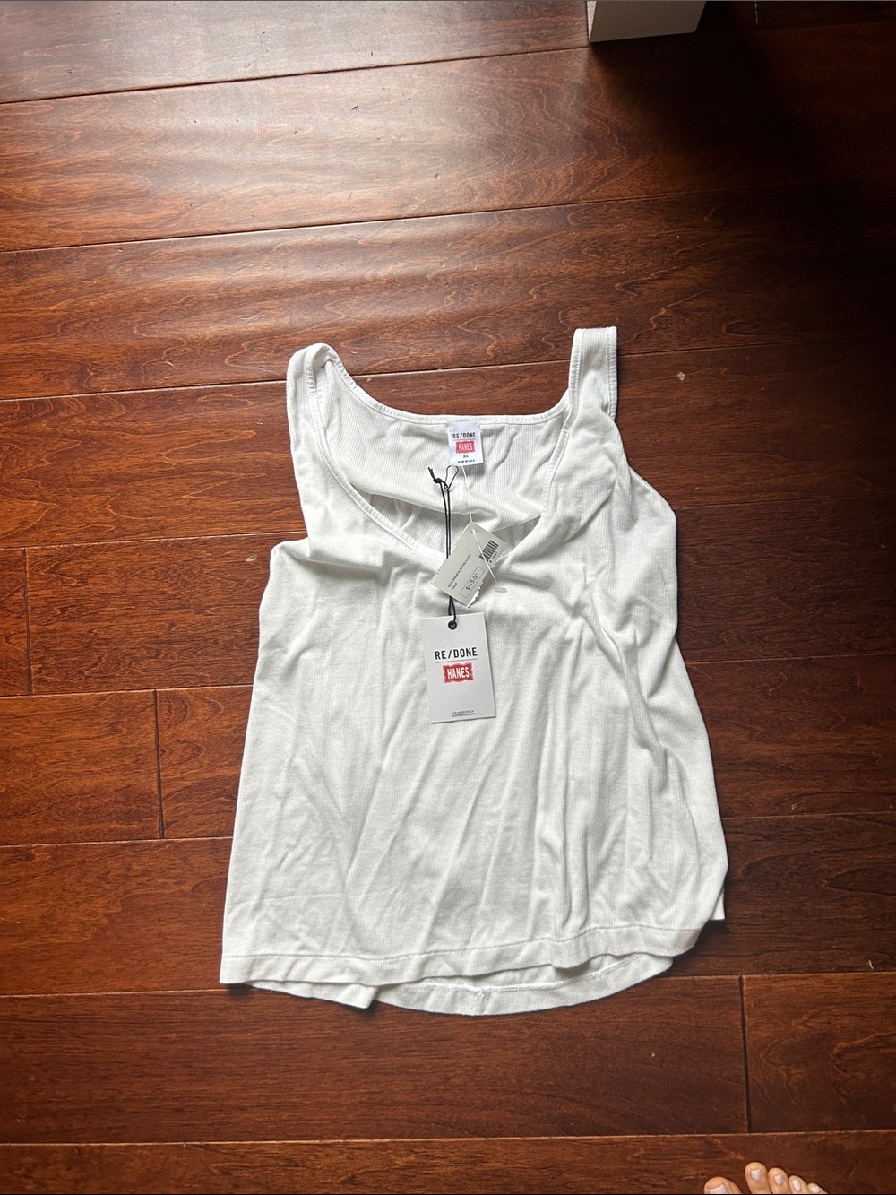 Re/Done White Ribbed Scoop Tank